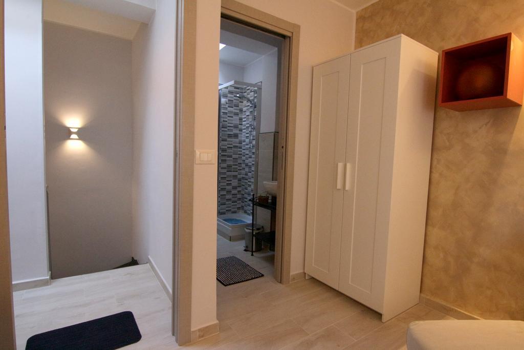 Rosemary Charming Rooms Термолі Номер фото